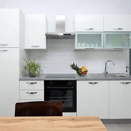Apartment Lovely In Krk