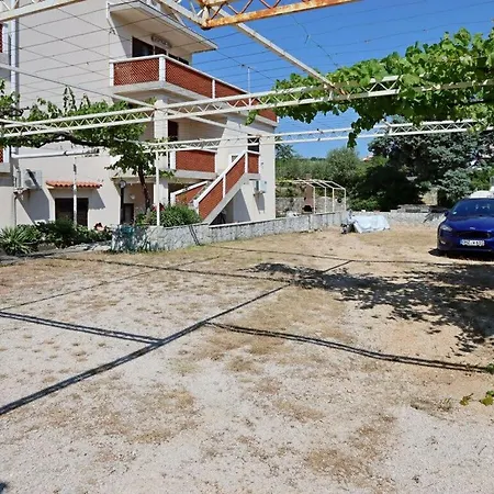 Apartment Lovely In Krk Krk Town